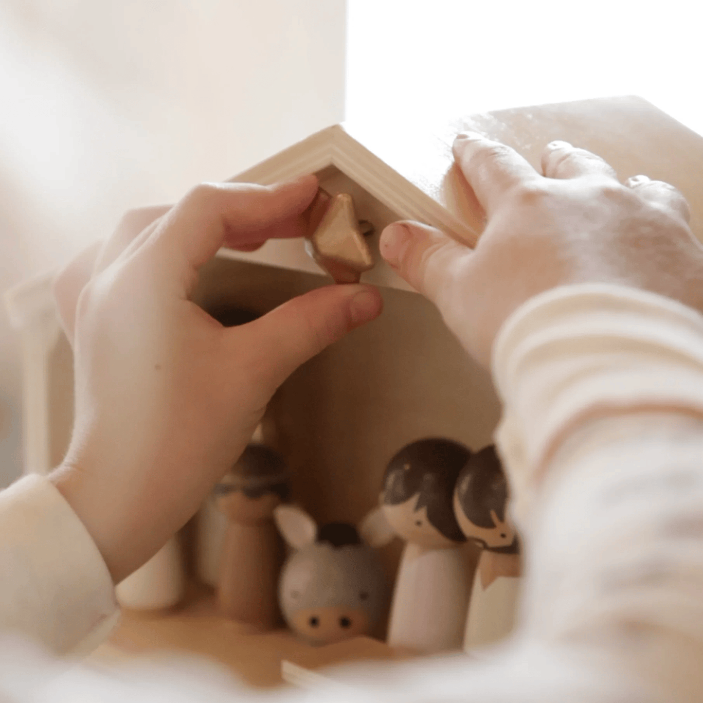 ✝️The Rescuer –Nativity Advent Calendar