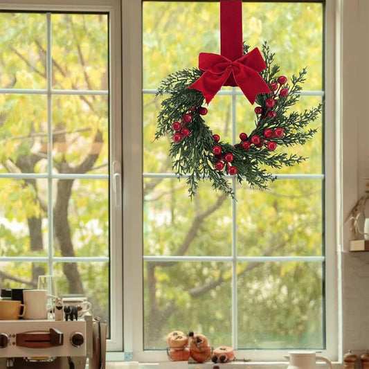 🎄 Versatile mini Christmas wreaths – The perfect festive decoration for any corner!