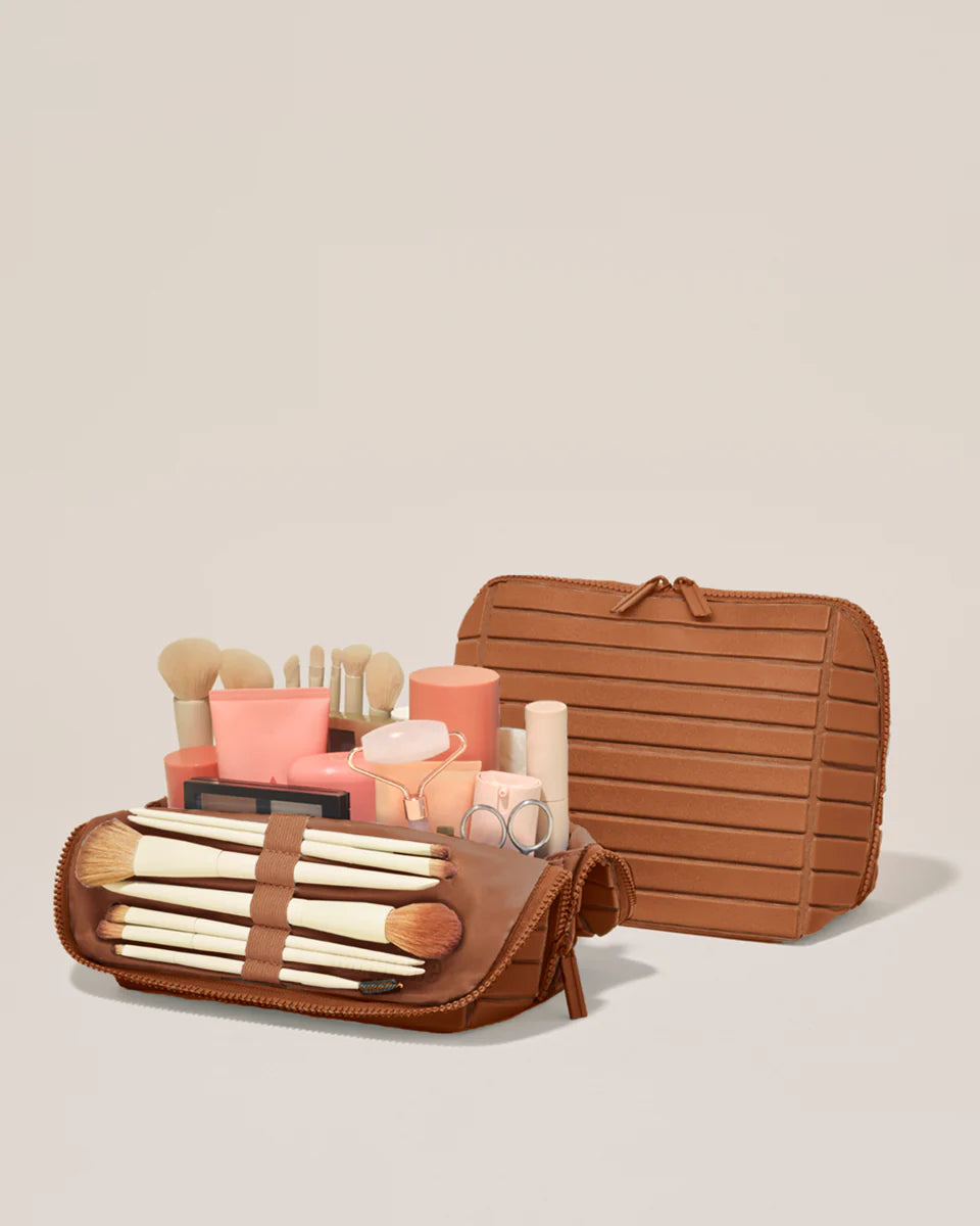 🧳 Carry-On Travel Cosmetics Bag